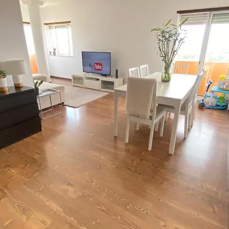 Rooms In Faro Close To Airport Exterior photo