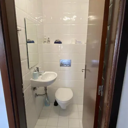 Rooms In Faro Close To Airport Exterior photo
