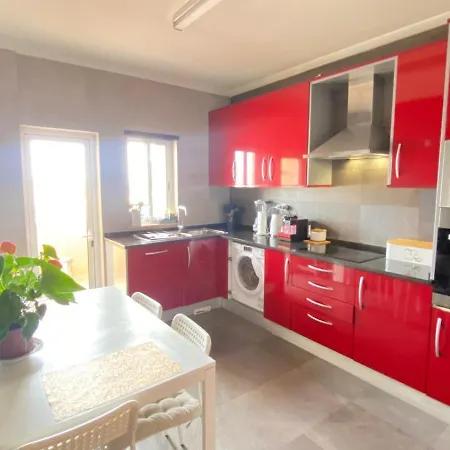 Rooms In Faro Close To Airport Exterior photo