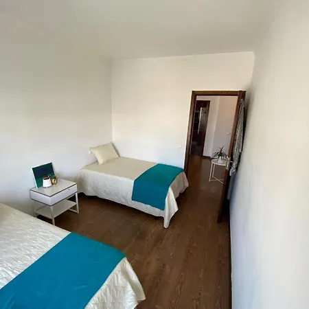 Rooms In Faro Close To Airport Exterior photo