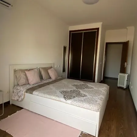 Rooms In Faro Close To Airport Exterior photo