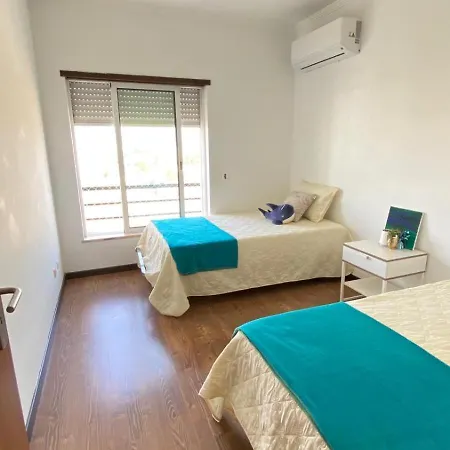 Rooms In Faro Close To Airport Exterior photo